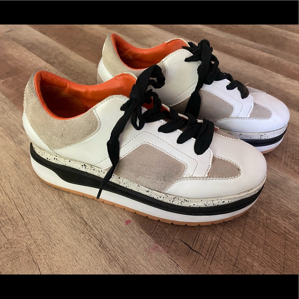 ZARA Woman Contrasting Platform Sneakers